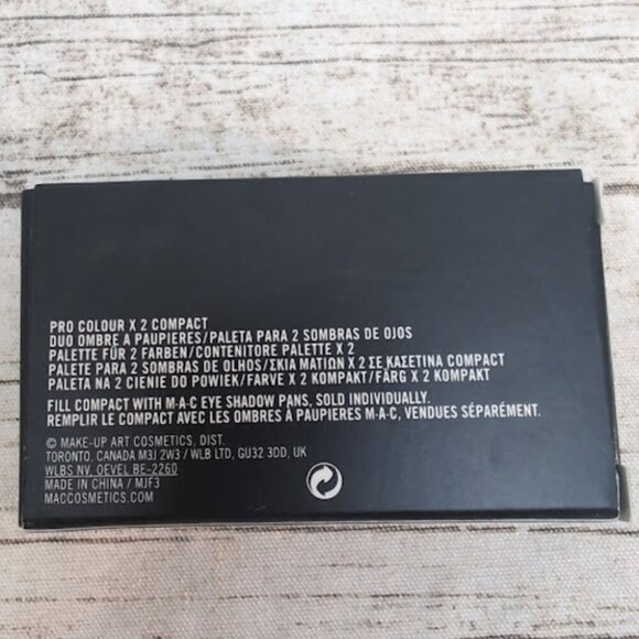 MAC Pro Colour X 2 Compact Brand New - No Eye Shadow Included - Picture 2 of 4
